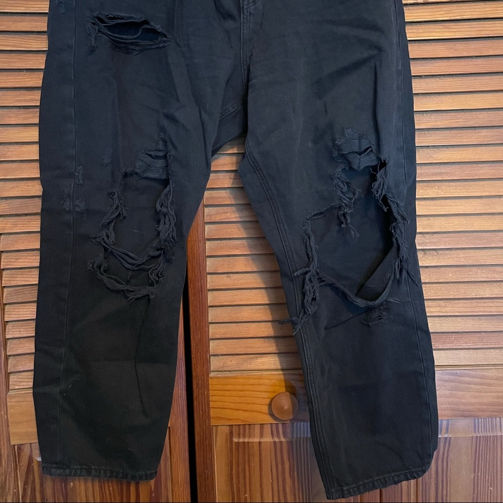 American Eagle 90s slim boyfriend jeans